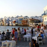 The serious shortage of personnel in tourism requires strong political will and a comprehensive plan to support work  | MEP Elena Kountoura Greece
